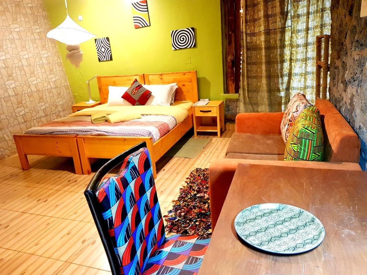 Yambi Guesthouse Kigali Esterno foto