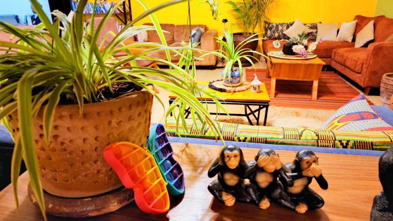 Yambi Guesthouse Kigali Esterno foto